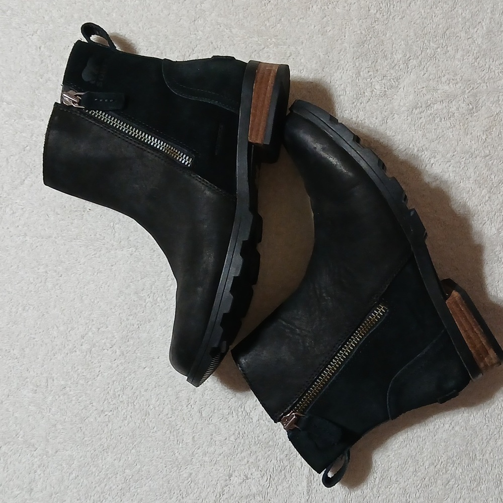 Sorel Emelie Ankle Boots Womens Size 7 Black Leather Side Zip Heeled
